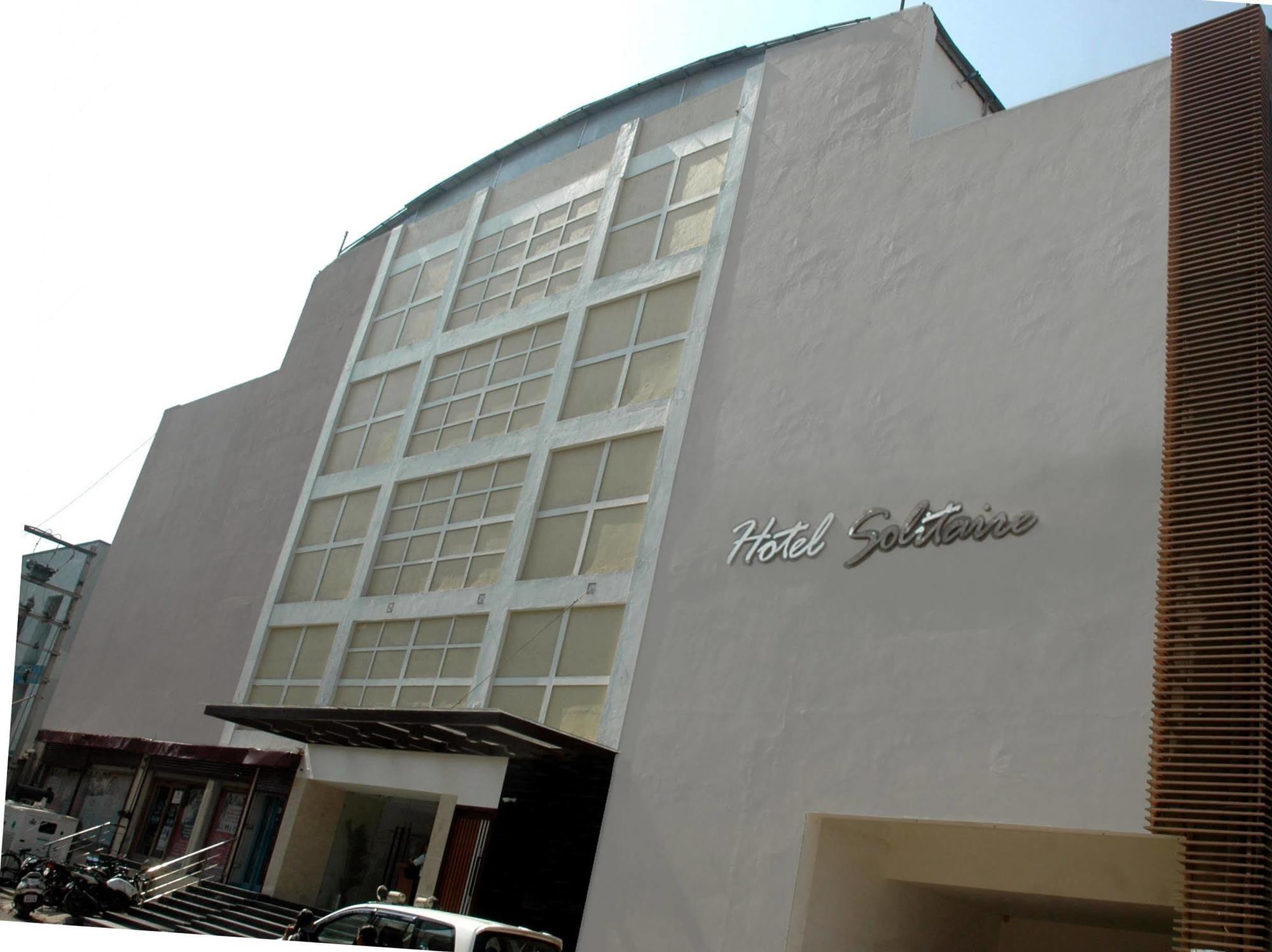 Hotel Solitaire Rāipur Zewnętrze zdjęcie
